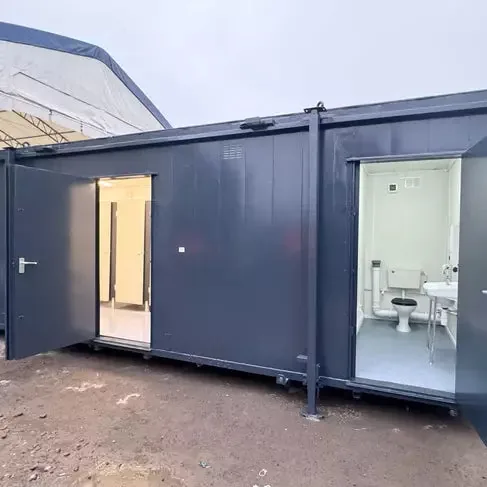 Blocco Sanitario 24 Piedi — 4 WC + 3 Urinali Uomini / 1 WC Donne — 7,3 × 2,44 m - immagine 2