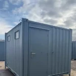 Blocco Sanitario 3,6 × 2,7 m — Uomini/Donne con 2+1 WC, Urinali e Lavabi - immagine 3