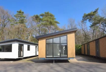 Casa mobile Arran 11,5 x 4 m con design in legno - immagine 2
