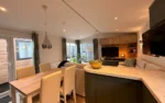 Casa mobile Atlantis 11 x 4 m grigio chiaro con due camere - immagine 5