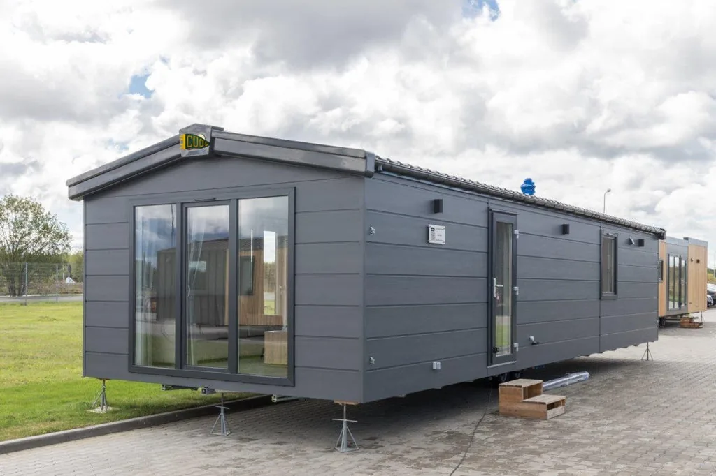 Casa Mobile Poole – 12 x 4 m – Grigio Antracite Monocolore e Stile Contemporaneo - immagine 1