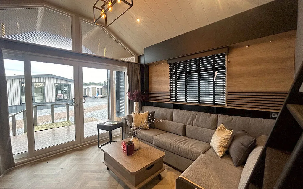 Casa mobile S-Pod 6 9,3 x 3,75 m per glamping - immagine 2