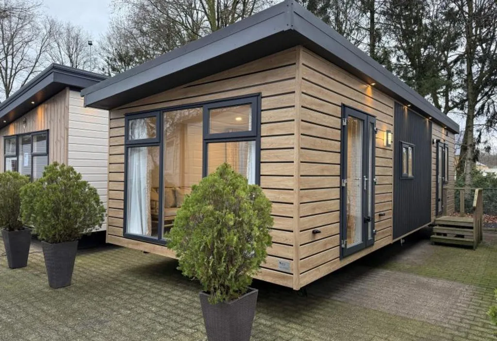 Casa mobile Shelvy 10,15 x 3,7 m con due camere - immagine 1