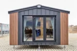 Casa Mobile Texel Deluxe – 10,45 x 3,75 m – Design Contemporaneo Legno e Antracite - immagine 3