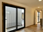 Casa modulare Aspe 8 x 3 m – 24 m² con parquet rovere, cucina e bagno con doccia - immagine 4