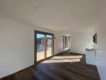 Casa modulare González 10 x 3 m – 30 m² siding legno caldo con cabina doccia idromassaggio - immagine 4