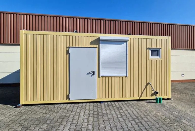 Container Abitabile 18 m² — Modulo Giallo con Porta, Avvolgibile e Bagno con WC - immagine 2