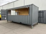 Container Bar 6 m Grigio Antracite su Ruote — Completamente Attrezzato con Acqua, Elettricità e Frigorifero - immagine 1