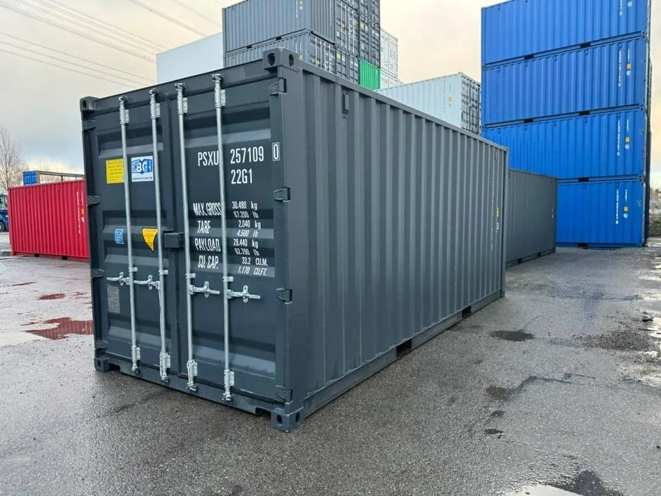 container-marittimo-20-piedi-nuovo-con-3-accessi-grigio-antracite-01 Container marittimo 20 piedi nuovo con 3 accessi – Grigio antracite - immagine 1
