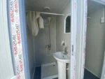Container Sanitario Doppia Doccia — 2 Cabine Doccia con Lavabo — 2,05 × 1,30 × 2,50 m - immagine 4