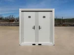 Container Sanitario Doppio WC — 2 Cabine con Lavabo, Specchio e LED — 2,20 × 1,20 × 2,50 m - immagine 1