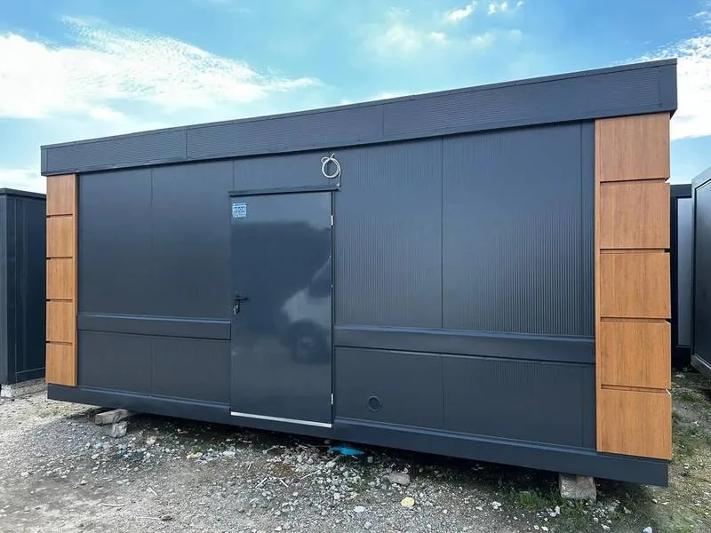 Container Sanitario Multiutenza — 4 WC + 1 Urinale + 3 Lavabi — 6,06 × 2,44 × 2,80 m - immagine 2