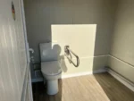 Container Sanitario PMR Accessibile — Wolf Tiny — WC + Lavabo Adattati + Rampa — 2,20 × 2,20 × 2,35 m — Nuovo - immagine 10