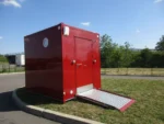 Container Sanitario PMR Rosso – WC Accessibile con Rampa Pieghevole e Barre di Sostegno - immagine 5