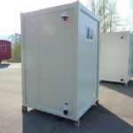 Container Sanitario WC + Urinale + Lavabo — Poco-Sani — Acciaio Zincato RAL 9002 — 1,61 × 1,67 × 2,54 m - immagine 1
