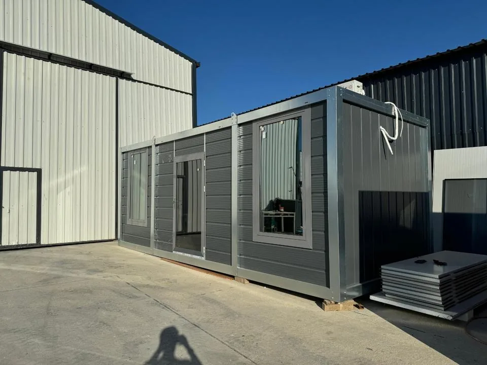 Container Ufficio 240 x 600 Grigio RAL 7016 — Vetrata Frontale e Pavimento Legno - immagine 2