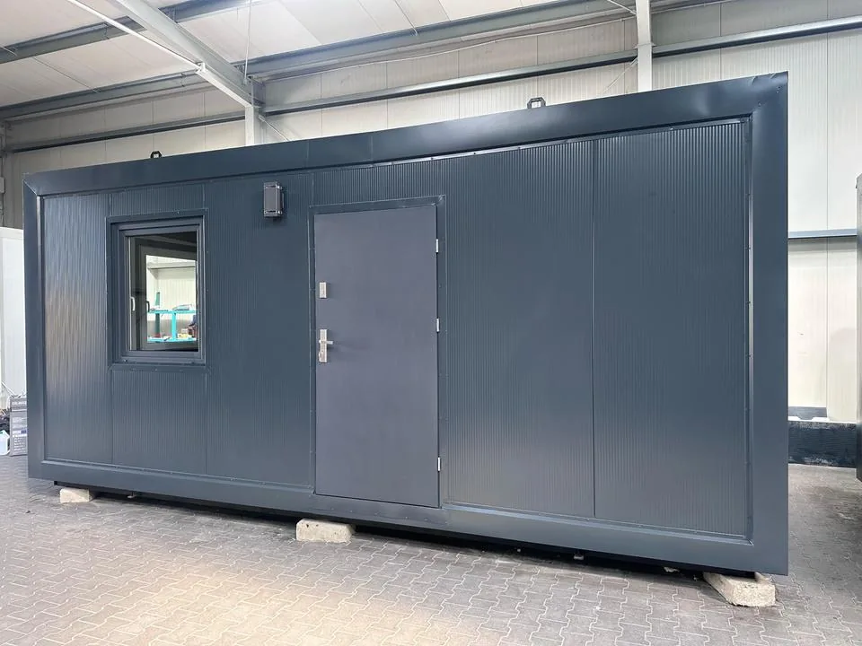Container Ufficio 6 x 2,5 m Antracite con Bagno WC e Cucina — Modulo Completo - immagine 1