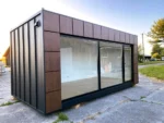Container Ufficio 6 x 3 m — Casette Imitation Legno Noce Scuro e Vetrate Antracite - immagine 2