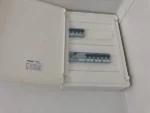 Container Ufficio 6 x 3 m con Due Finestre Laterali — Bianco, Riscaldamento e LED - immagine 11