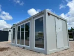 Container Ufficio Wolf Tiny Modello Casa de Cristal 3 x 7 m — Facciata Interamente Vetrata Bianca - immagine 3