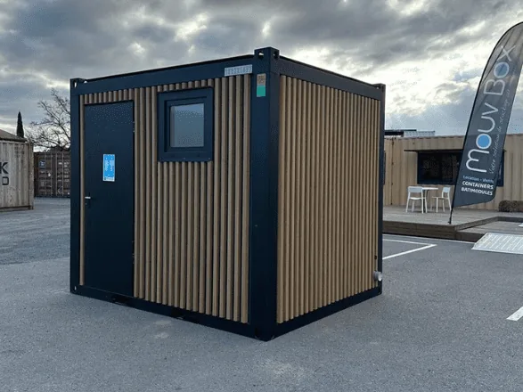 Modulo Sanitario Prefabbricato 10 Piedi – WC Urinatoio Doccia Lavabo in Acciaio Effetto Legno - immagine 1