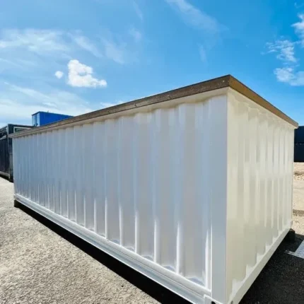 Piscina container 20 piedi bianco ghiaccio con deck WPC teak, vasca blu pallido e swim jet - immagine 1